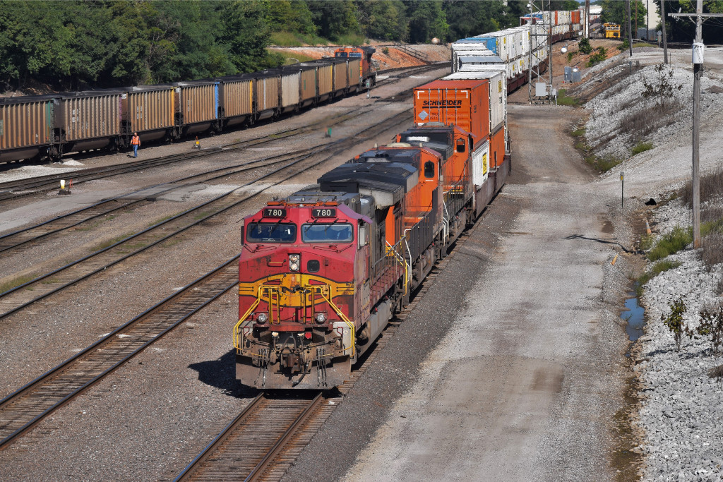 BNSF 780 North 